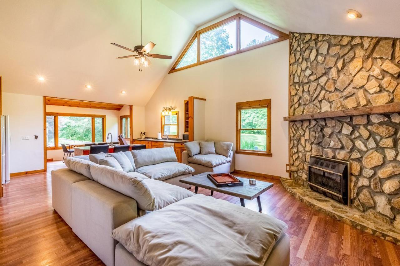 Villa Pebble On The Creek Whittier Exterior foto